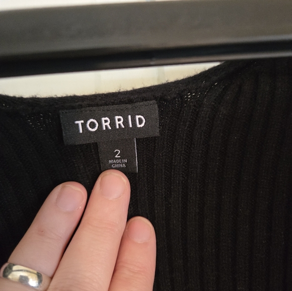 Torrid Bolero Shrug - Picture 2 of 3